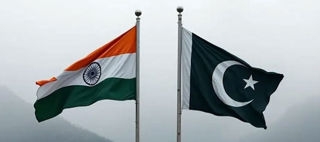 Pakistanla Hindistan arasındakı müharibə təhlükəsi böyüdü - sərhədə qoşun yığılır